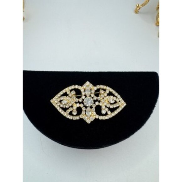 Vintage Gold Tone Rhinestones Brooch Pin Made in Austria - Picture 1 of 6